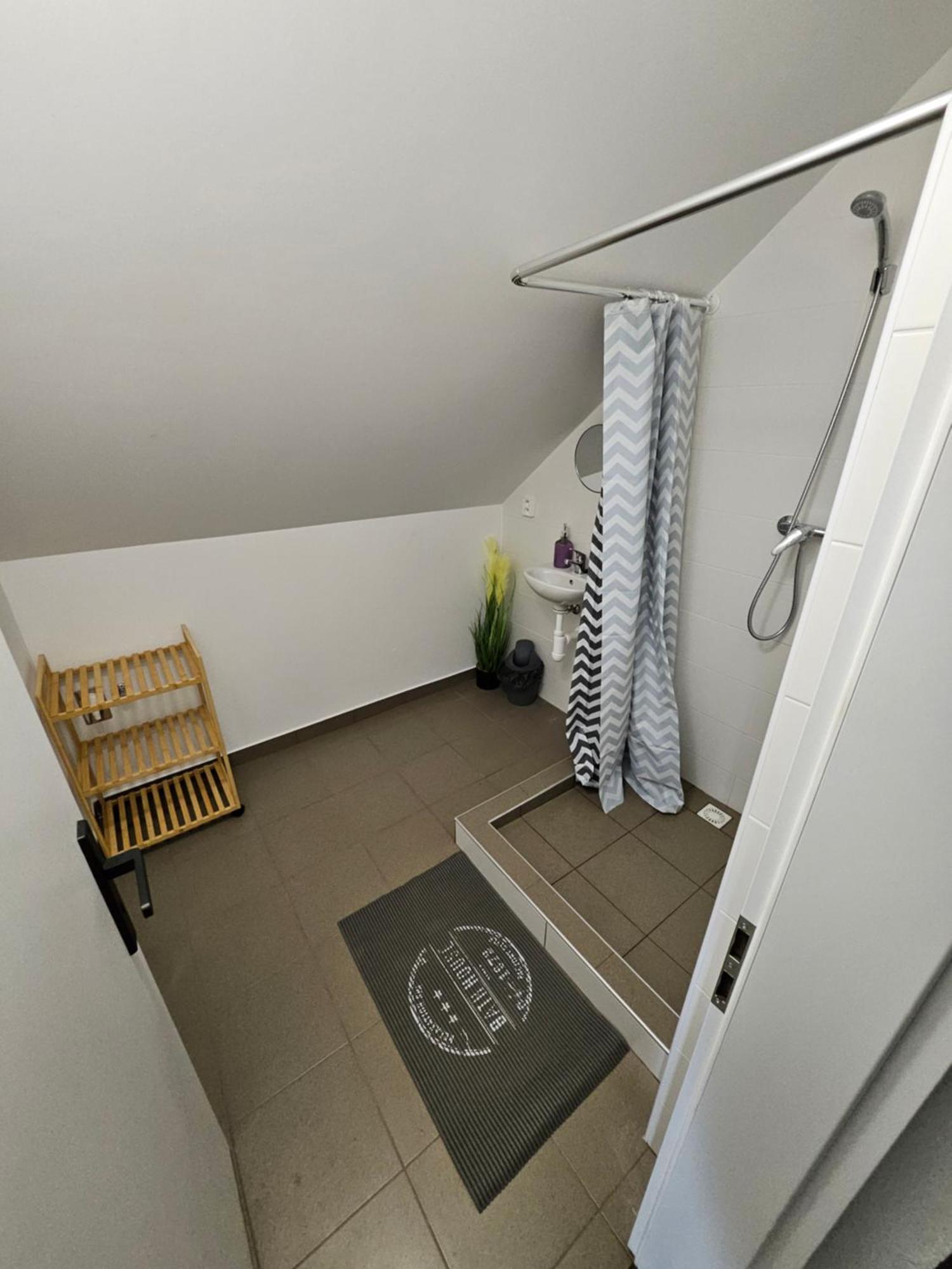 Hotel Squash Centrum Prievidza Quarto foto