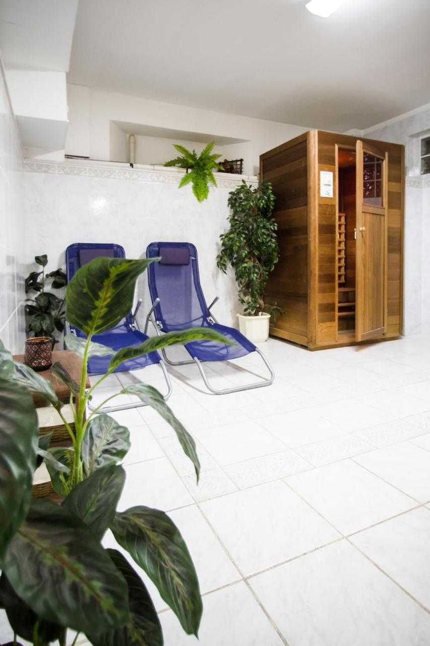 Hotel Squash Centrum Prievidza Exterior foto